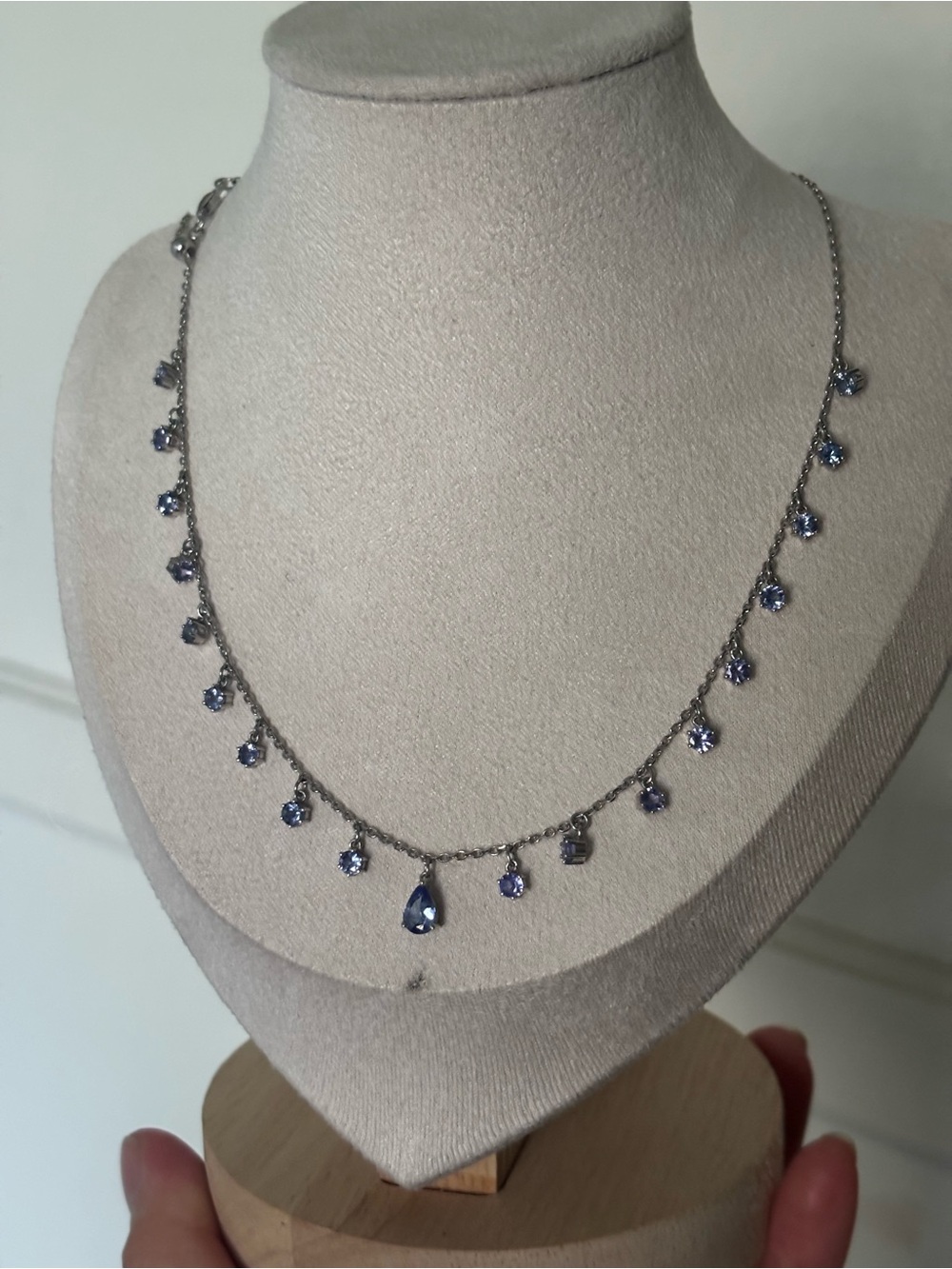Blue Purple natural tanzanite Gemstones  necklace   (Thaitantic stone )